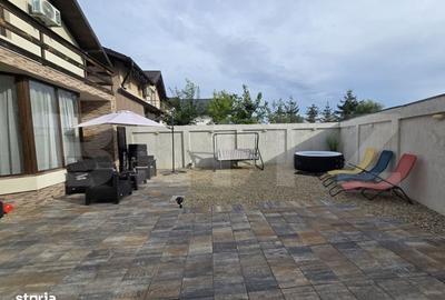 Casă cu 4 camere decomandat în Priseaca