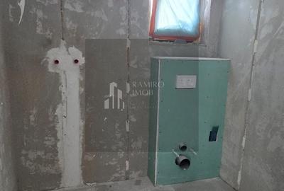 Casă cu 2 camere cu Teren 350 Mp în Central