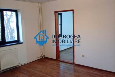 Apartament cu 3 camere semidecomandat în 23 August
