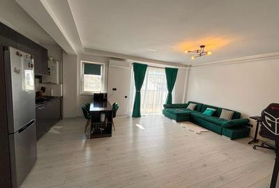 Apartament cu 2 camere semidecomandat, mobilat în Între Lacuri