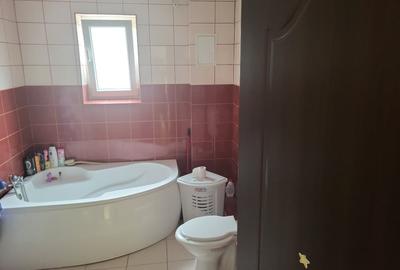 Casă cu 3 camere cu Canalizare în Central - 14
