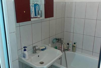Garsonieră decomandată în Olimpia-Stadion