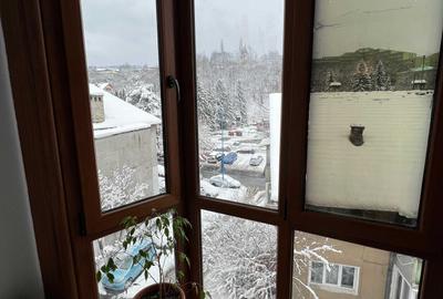 Apartament cu 2 camere decomandat în Griviței