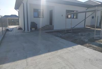 Casă cu 3 camere cu Teren 250 Mp în Lumina - 3