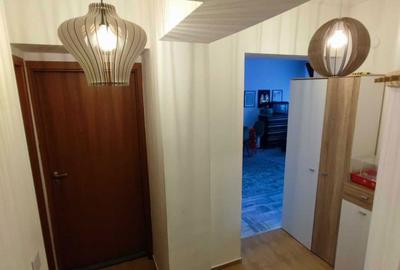 Apartament cu 2 camere decomandat în Canta - 10