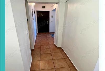 Apartament cu 3 camere decomandat în Alexandru cel Bun - 7
