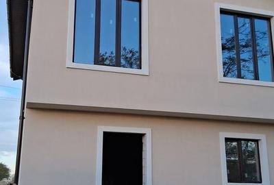Casă cu 5 camere cu Teren 500 Mp în Frumușani - 3