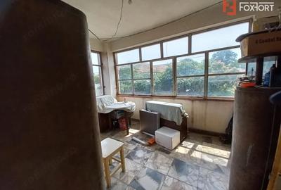 Casă cu 5 camere cu Teren 337 Mp în Crișan