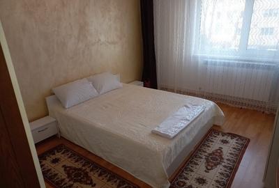 Apartament cu 2 camere decomandat, mobilat în Casa de Cultură