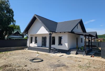 Casă individuală cu 3 camere cu Teren 380 Mp în Nord - 1