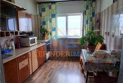 Apartament cu 4 camere semidecomandat, mobilat în Berceni - 7