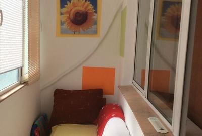 Apartament cu 2 camere decomandat în Roșu