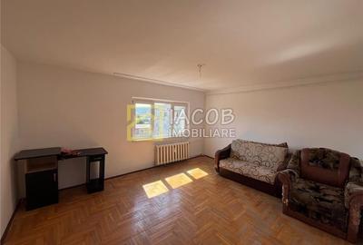 Apartament cu 3 camere decomandat în Narcisa - 8