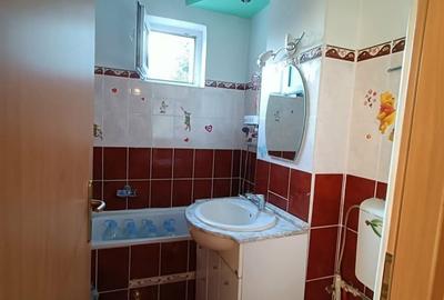 Apartament cu 3 camere decomandat în Sud - 4