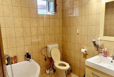 Casă individuală cu 8 camere cu Canalizare în Șercaia - 10