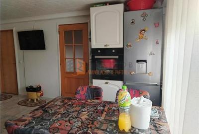 Casă individuală cu 3 camere cu Canalizare în Smeeni - 13