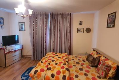 Casă cu 3 camere cu Teren 1530 Mp în Gârdani - 2