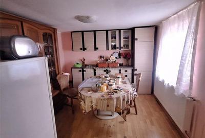 Casă cu 6 camere cu Teren 150 Mp în Central
