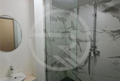 Spațiu comercial, de 300 mp, în Central
