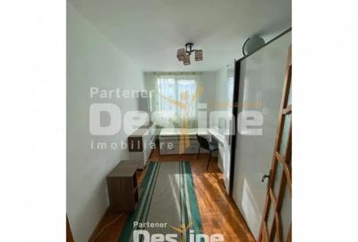 Apartament cu 4 camere decomandat în Central - 2