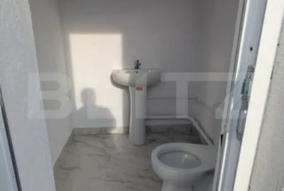 Spațiu comercial, de 450 mp, în Micro 6