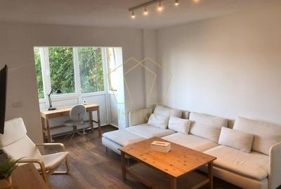 Apartament cu 2 camere semidecomandat, mobilat în Complex Studențesc