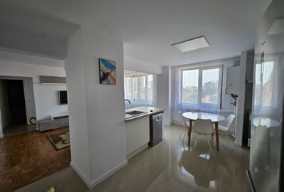Apartament cu 3 camere semidecomandat în Ultracentral