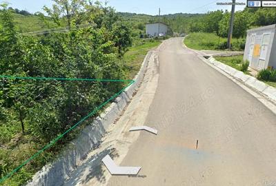 Teren de 1050 mp, în Vlădiceni - 2
