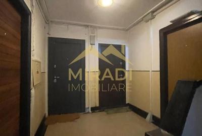 Apartament cu 2 camere semidecomandat în Decebal