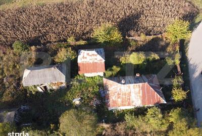 Casă cu 2 camere cu Teren 1000 Mp în Valea