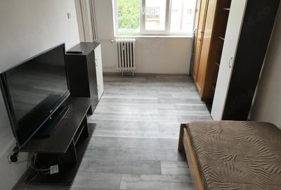 Garsonieră semidecomandată în Central
