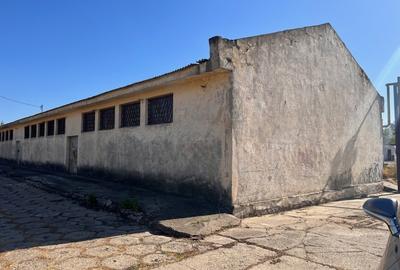 Spațiu industrial, de 1,000 mp, în Periferie - 2