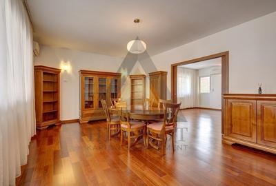 Apartament cu 4 camere decomandat, mobilat în Eminescu