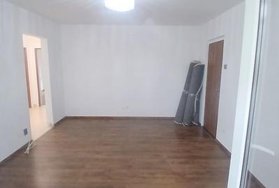 Apartament cu 3 camere semidecomandat în Vatra Luminoasă - 11