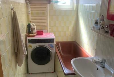 Apartament cu 2 camere decomandat în Electroprecizia