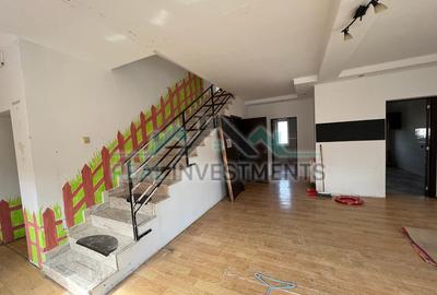Casă cu 5 camere cu Teren 392 Mp în Intim - 12