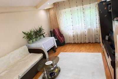 Apartament cu 2 camere decomandat în Sărari
