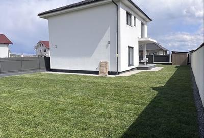 Casă cu 4 camere în Cristian - 3