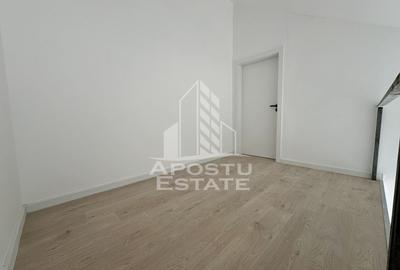Apartament cu 3 camere semidecomandat în Giroc - 12