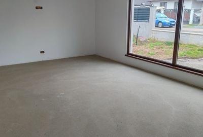 Casă cu 3 camere cu Teren 5000 Mp în Tăuții-Măgherăuș