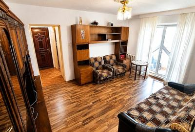 Apartament cu 3 camere semidecomandat în Bularga - 1