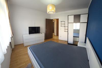 Apartament cu 3 camere decomandat în Central - 2