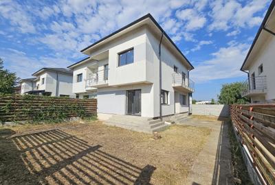 Duplex cu 5 camere cu Canalizare în Chiajna