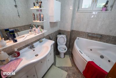Casă cu 3 camere cu Canalizare în Central - 10