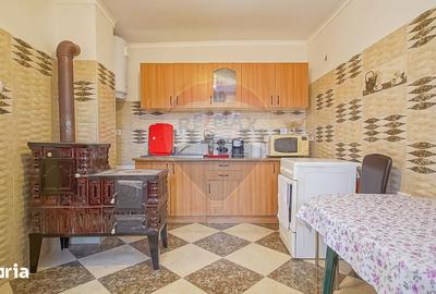 Casă cu 5 camere cu Teren 1310 Mp în Mănești - 6
