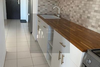 Apartament cu 2 camere semidecomandat în Berceni
