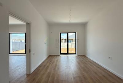 Casă individuală cu 4 camere cu Canalizare în Tunari - 3