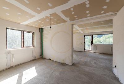 Casă individuală cu 4 camere cu Canalizare în Merișani - 8