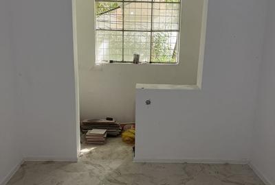 Apartament cu 2 camere semidecomandat în Exterior Vest