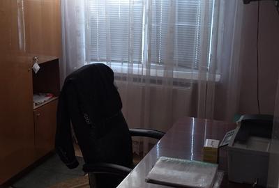 Apartament cu 3 camere decomandat în Rovine - 6